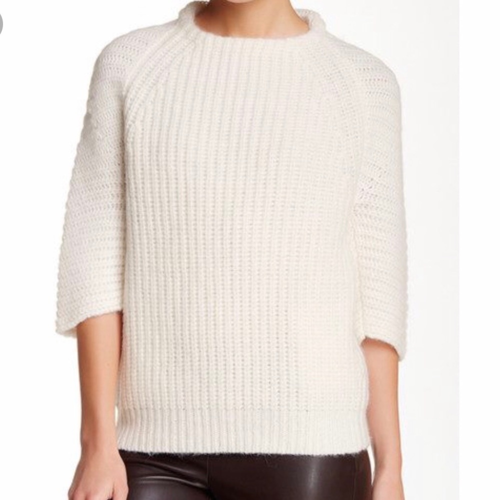 LOMA Ribbed 3/4 Length Sleeve Sweater